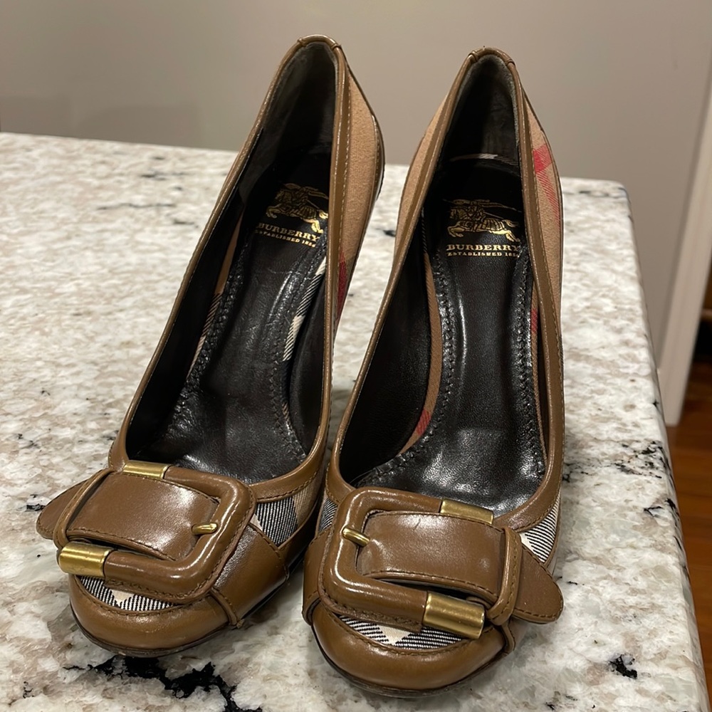 Burberry pumps size 37/7